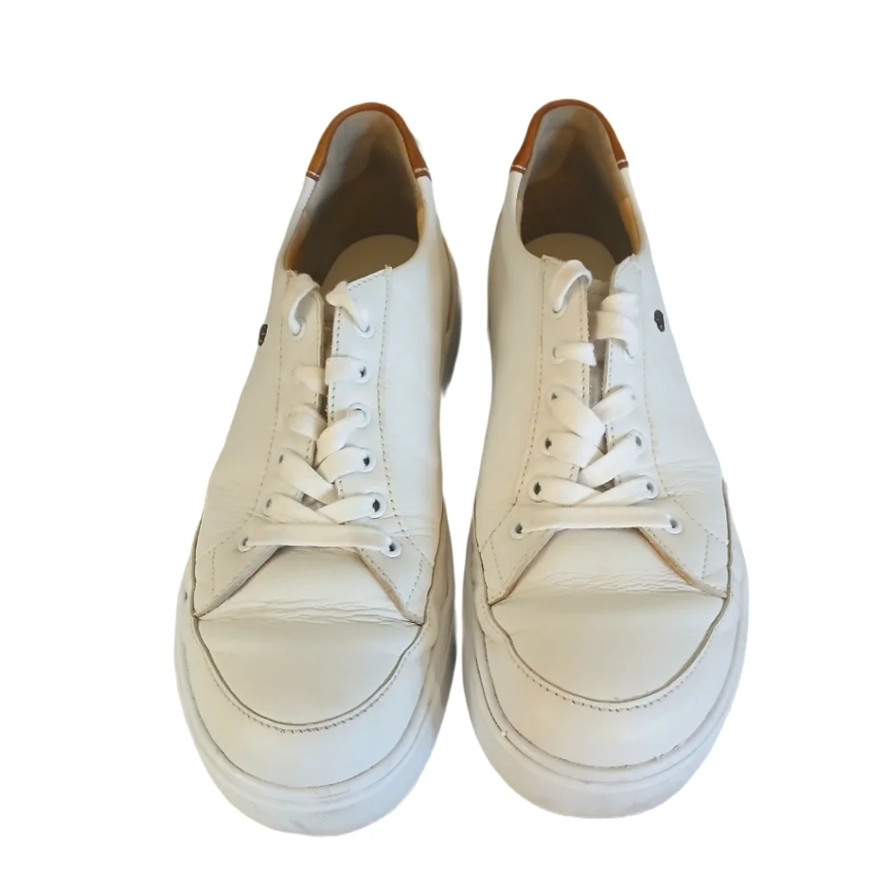 Finn Comfort minimal white